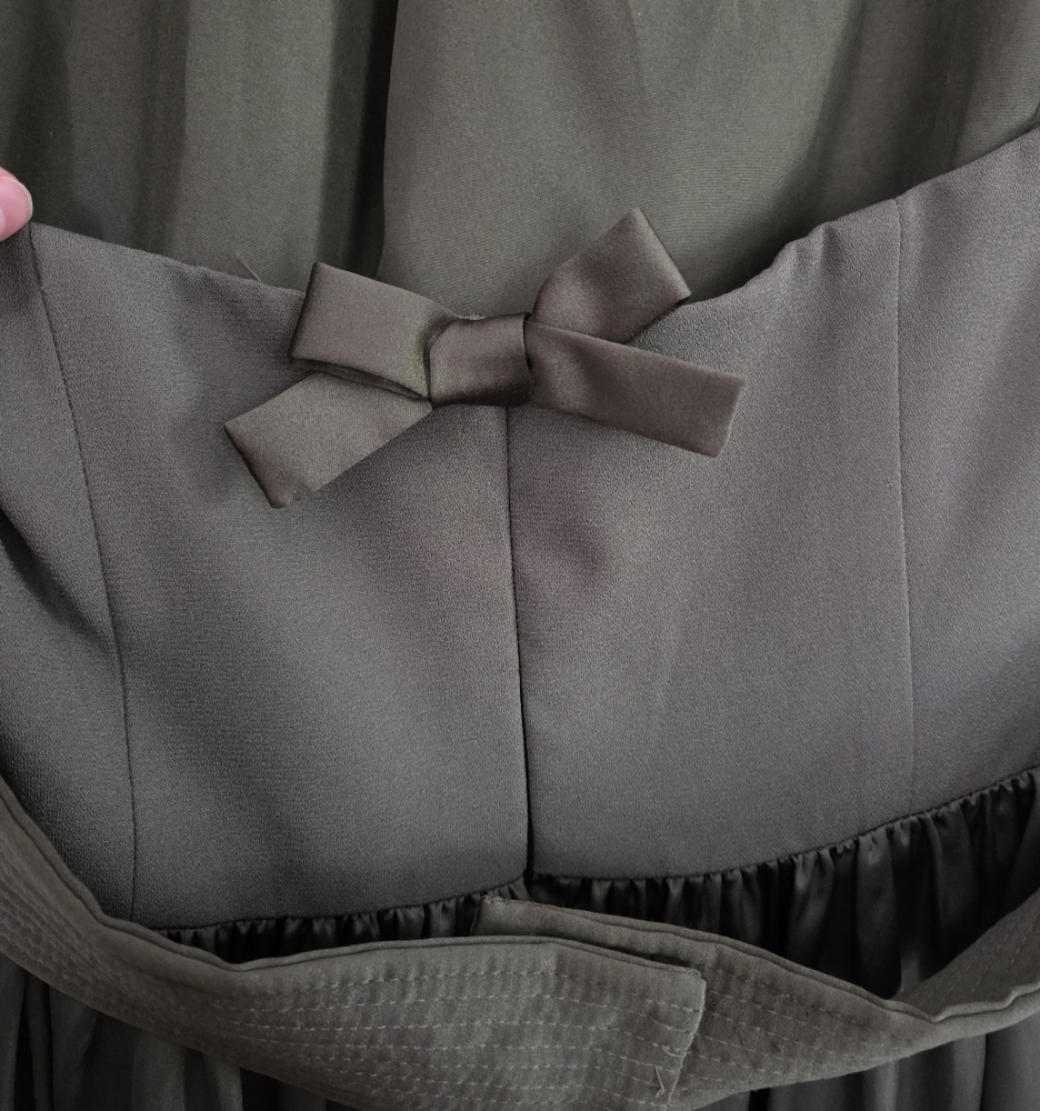 Vera Wang White Label Green Formal Halter Dress - Picture 7 of 9